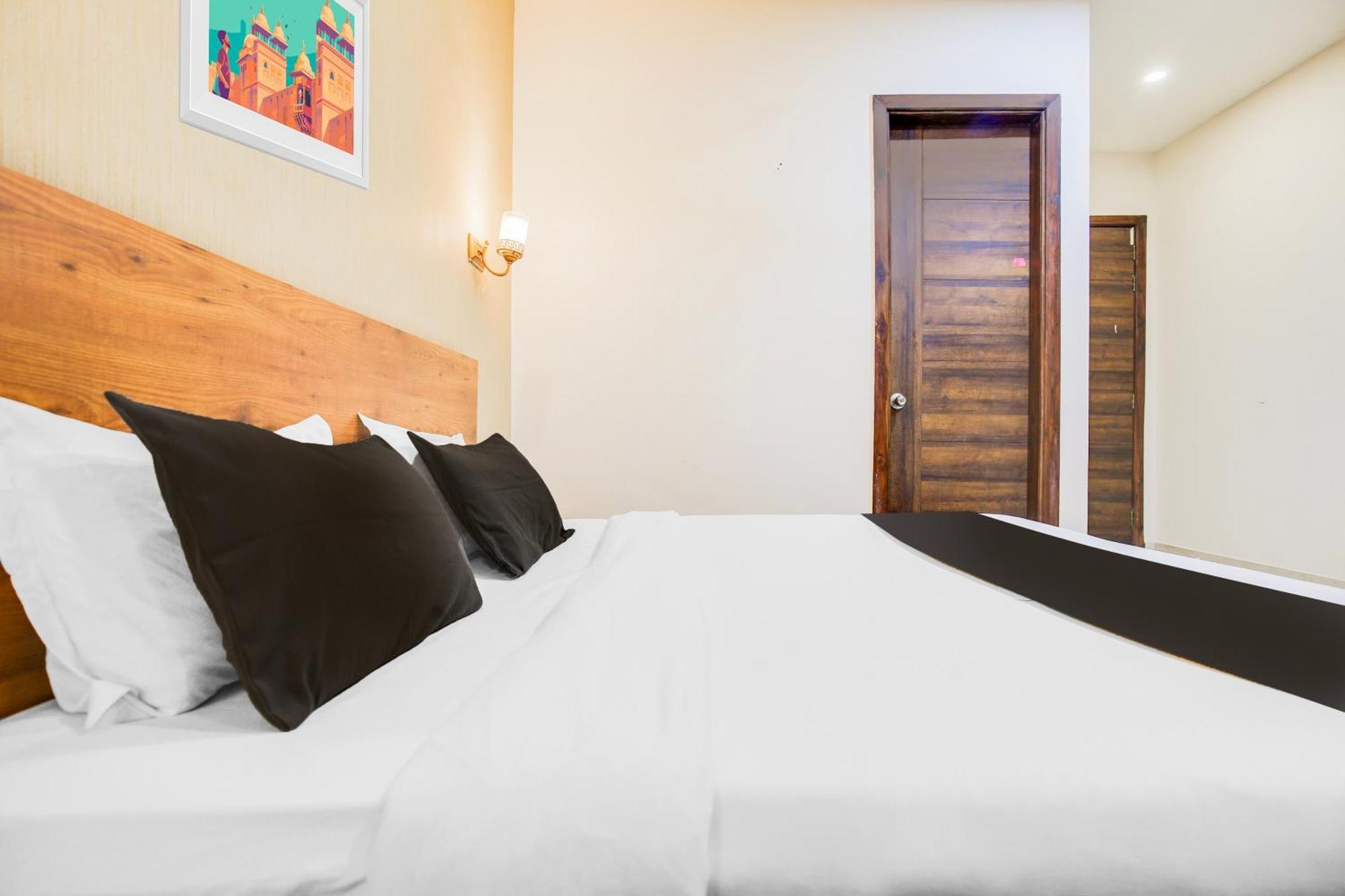אמריצר Super Townhouse Grand Fortune מראה חיצוני תמונה