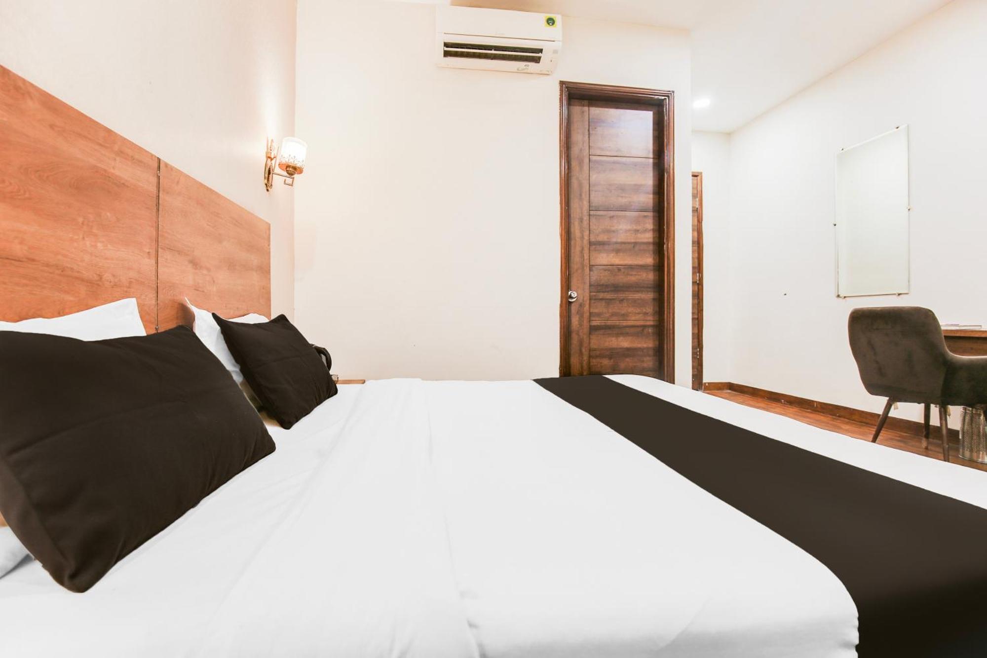 אמריצר Super Townhouse Grand Fortune מראה חיצוני תמונה