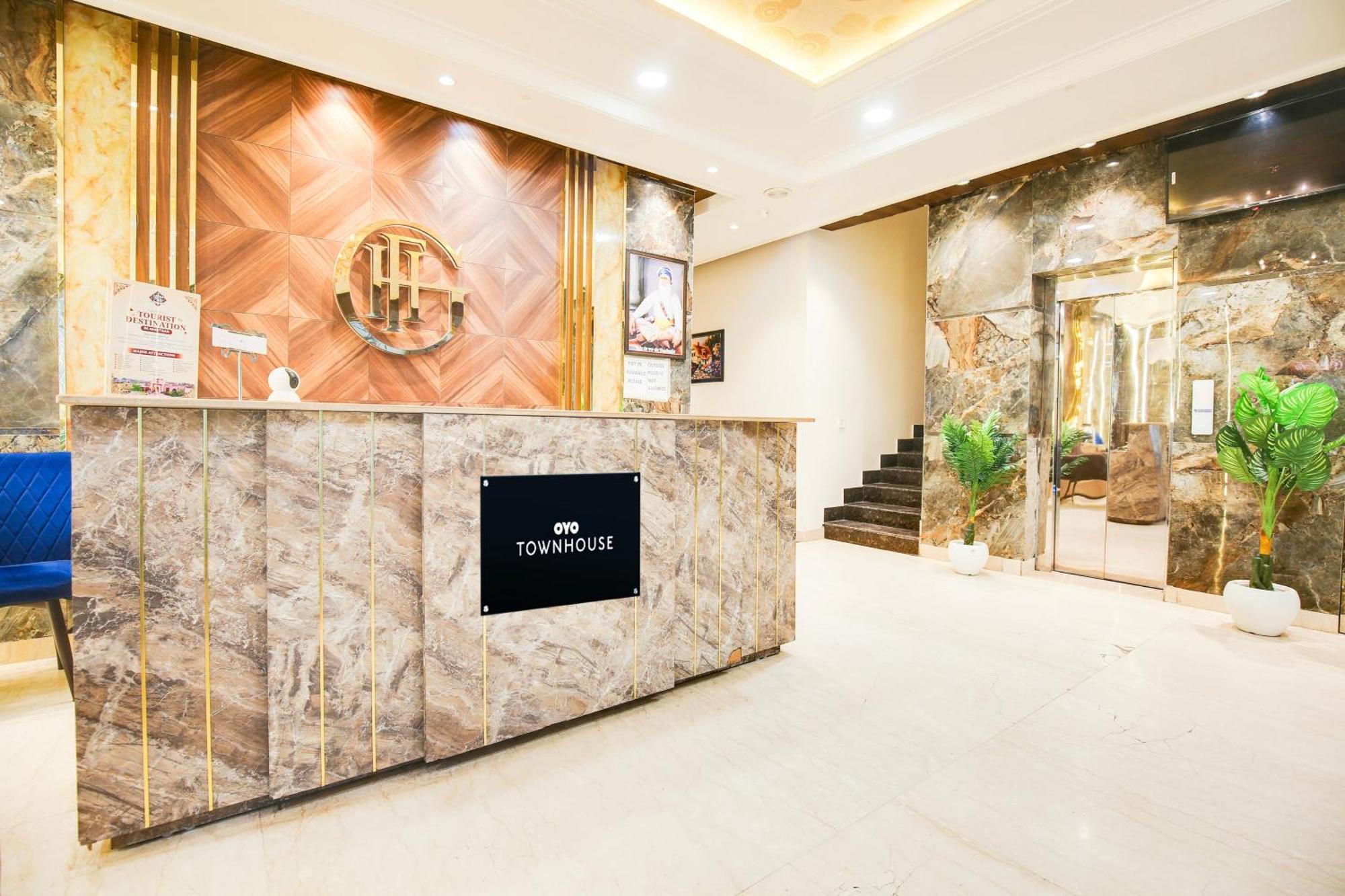 אמריצר Super Townhouse Grand Fortune מראה חיצוני תמונה